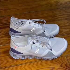 ON Running White and Purple Sneakers Cloud X3AD like new women’s 9